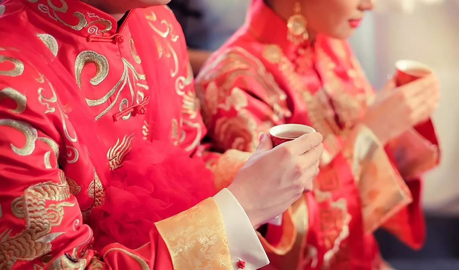奉茶儀式是訂婚儀式的重頭戲。