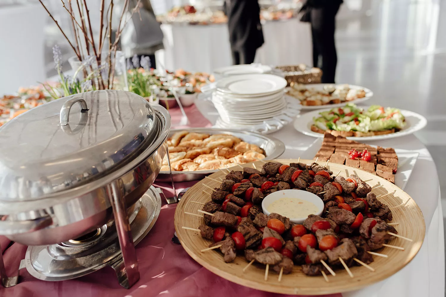 Buffet自助餐可讓家宴的用餐氛圍更輕鬆自在。