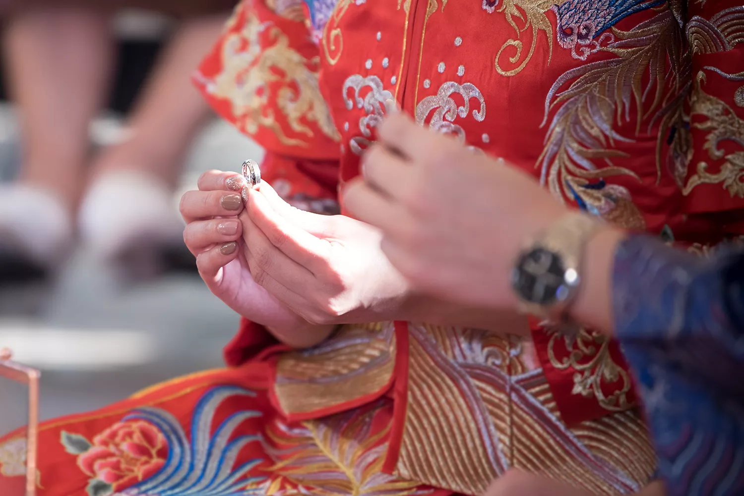 台灣訂婚時會有交換戒指儀式。