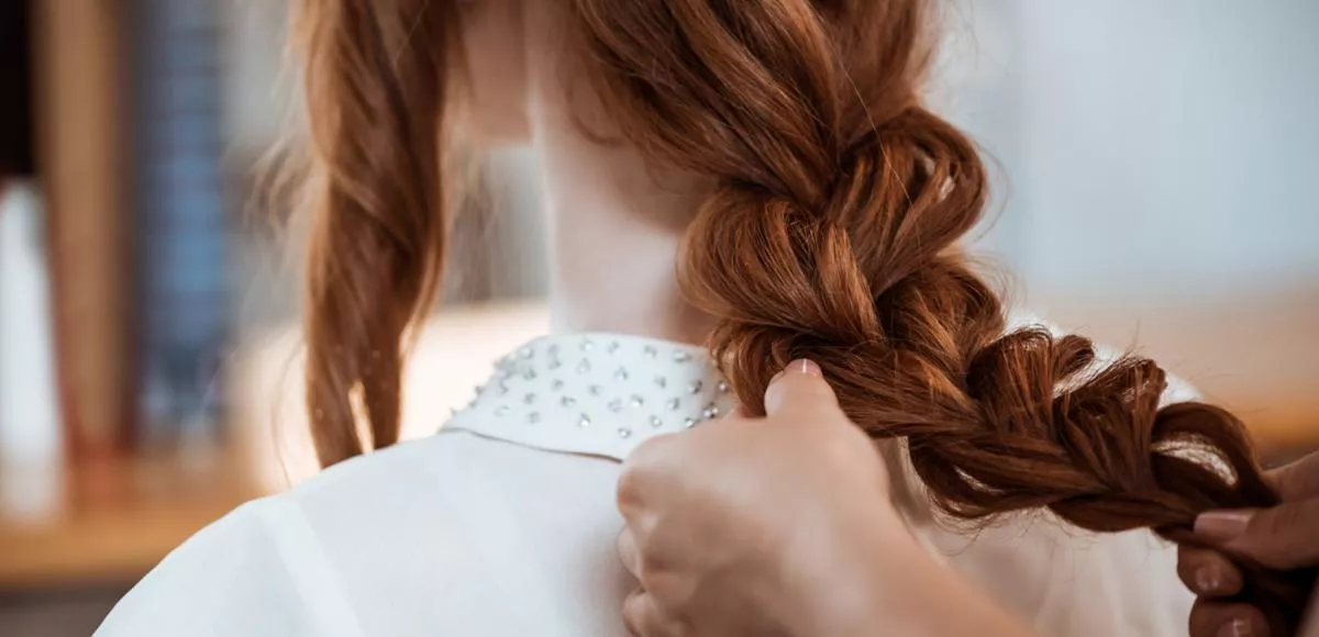 晚禮服髮型搭配規則：11種最吸睛造型大公開，讓你成為婚禮焦點